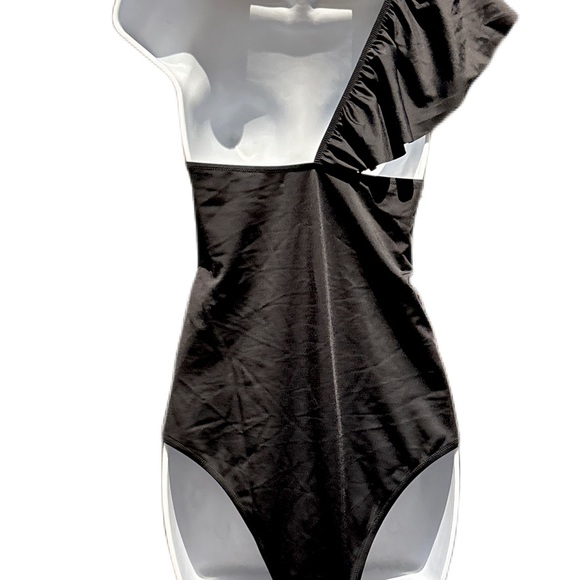 LUZ. | One-Shoulder Ruffle Black Swimsuit - Picture 3 of 6